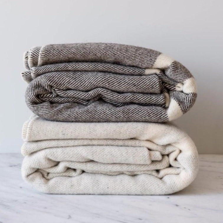 ARVO wool blanket 130x180+fringes グレー Arvo Grey Woven